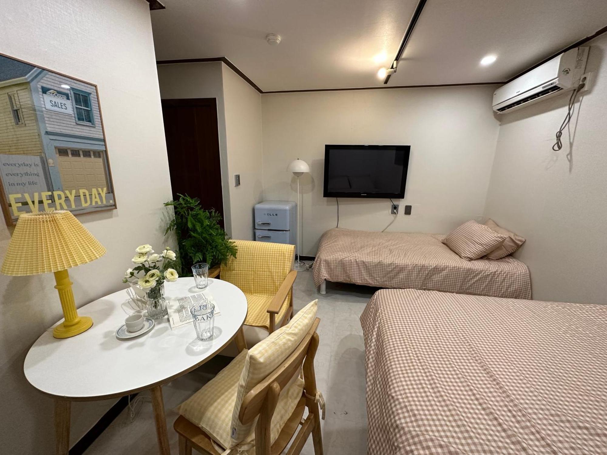8 Hotel Seoul Exterior photo